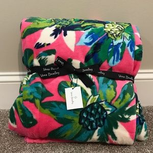 Last OneVera Bradley ThrowBlanket TropicalParadise